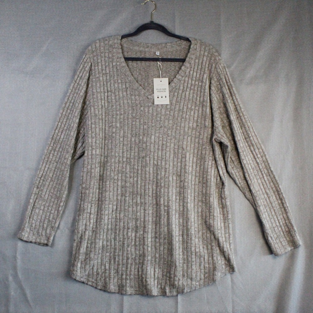 Plus Size Fashion Grey Ribbed V-Neck Tunic Top 3XL Minimalist Coastal Grandma
